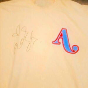 Weekend at Adeles autographed tshirt